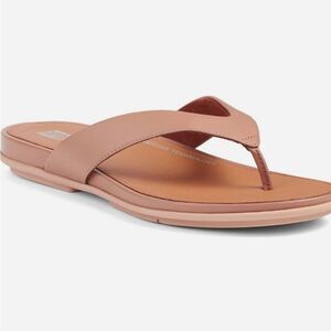 FitFlop Gracie Leather Flip-Flop Sandal- Beige